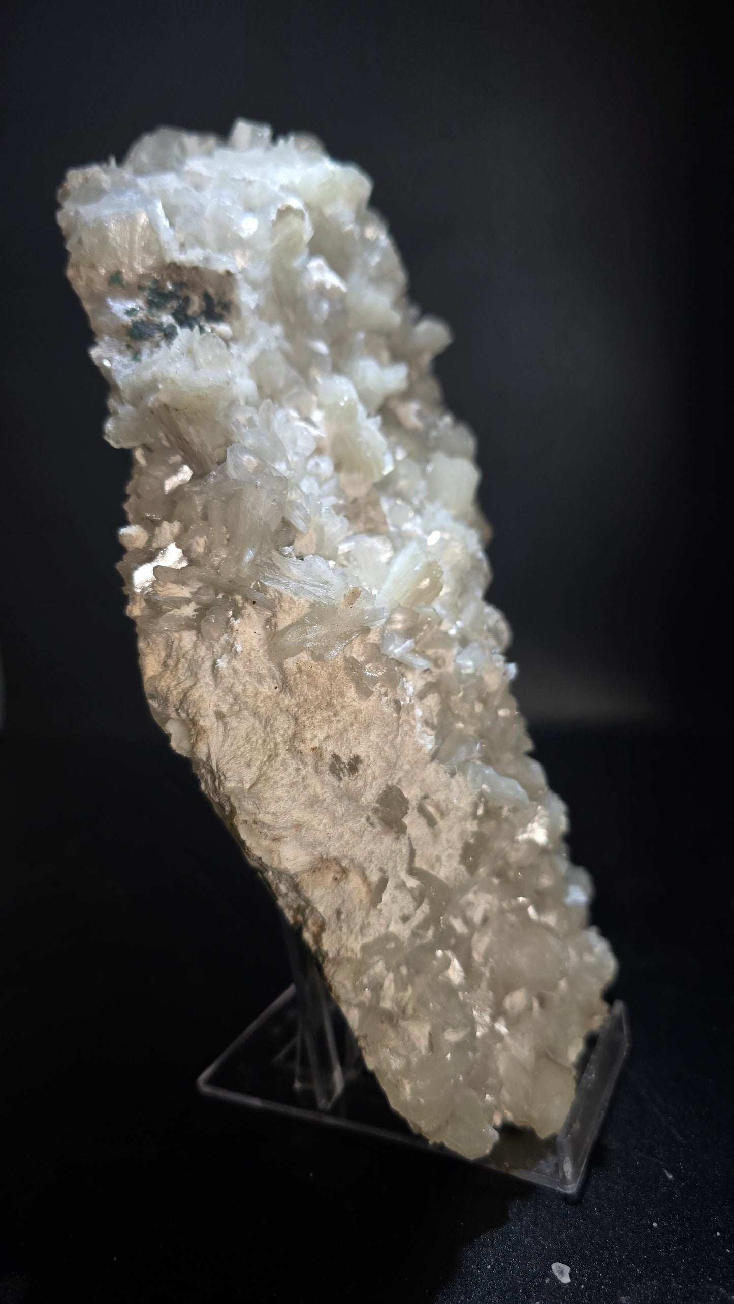 White Pearl Stilbite & Mesolite Specimen – Maharashtra, India – 3.65 lbs