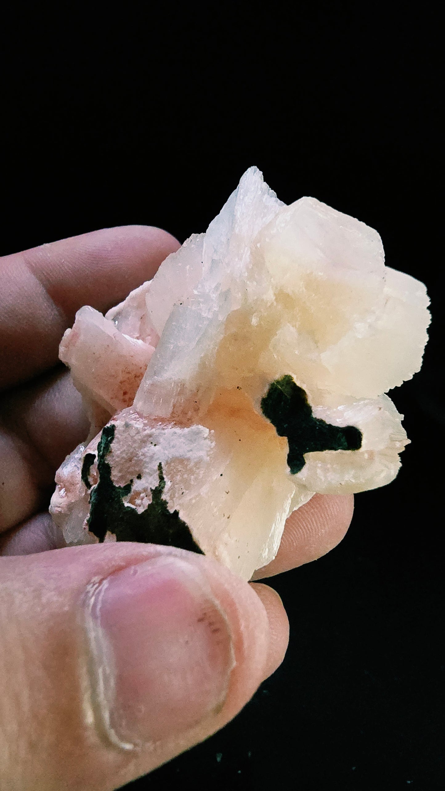 Peach Heulandite "Compassion Stone" – Maharashtra, India – 0.13 lbs