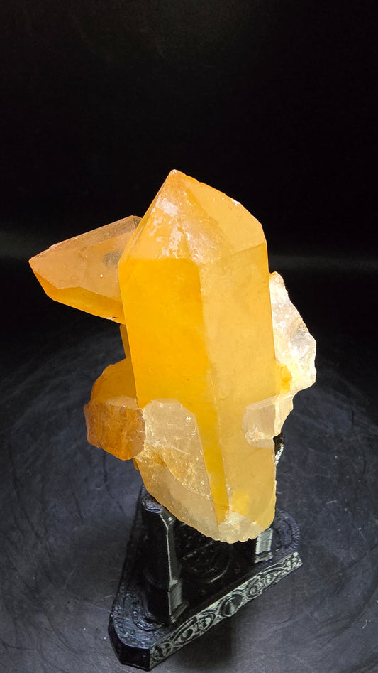 Natural Tangerine Quartz Cluster – Brazil – 0.18 lbs