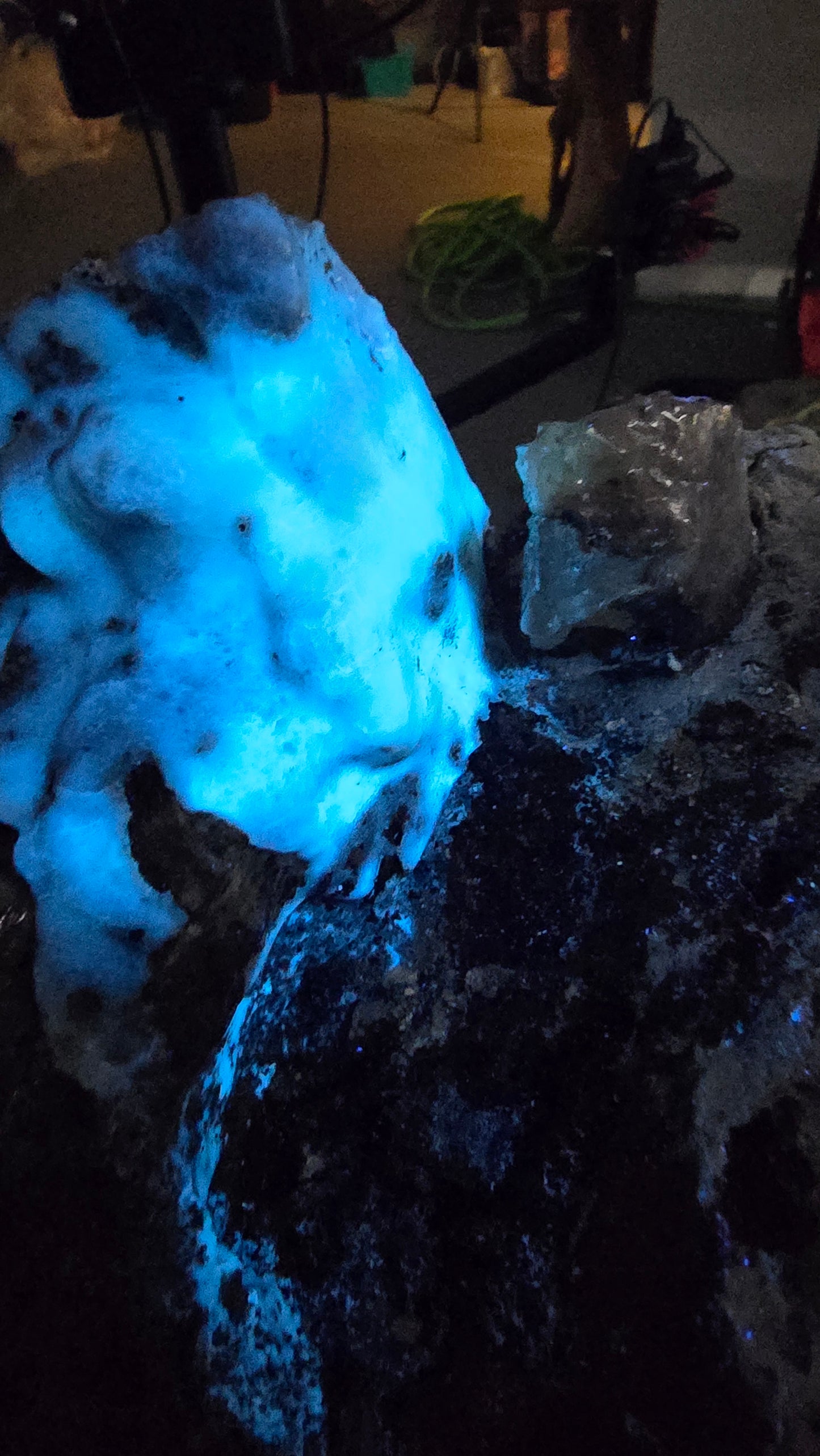 Monumental Fluorescent Dogtooth Calcite Formation – Sweetwater Mine, Missouri, USA – 30.37 lbs