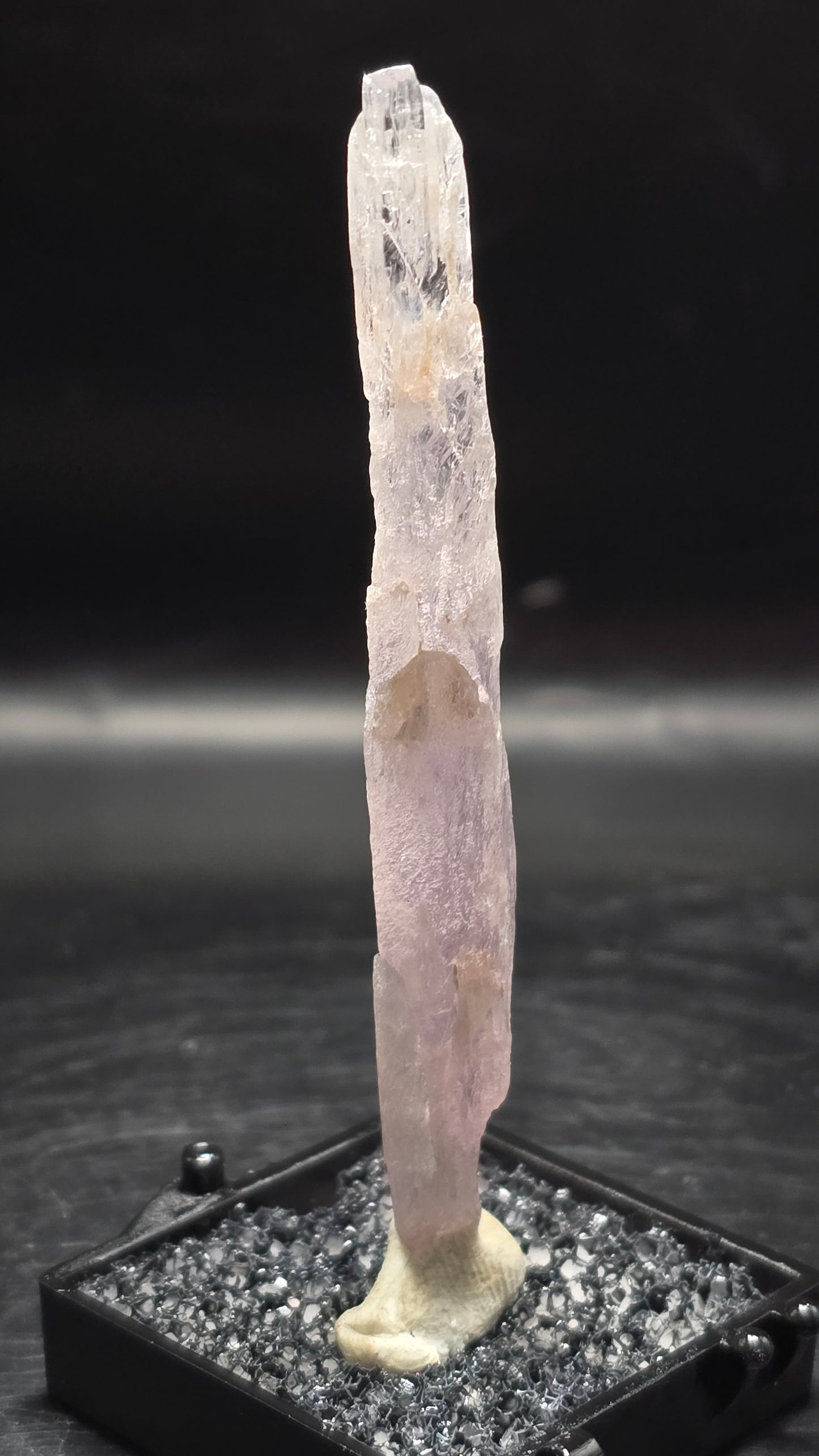 Pink Kunzite Crystal – Kunar, Afghanistan – UV Reactive – 9 Grams