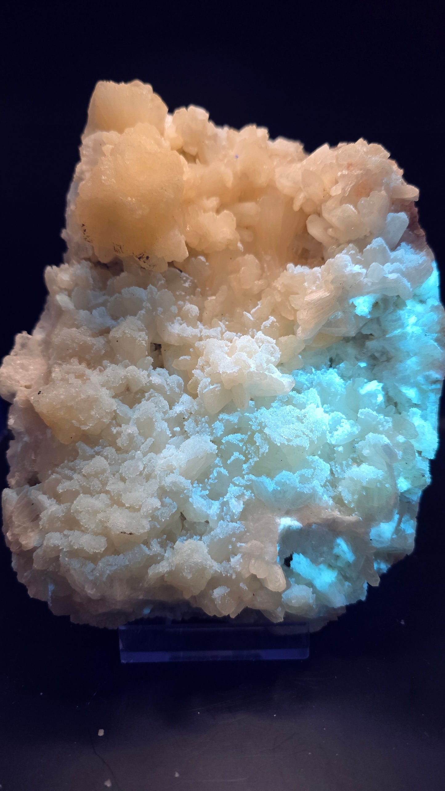 Stilbite Formation with UV Reactive Calcite Druzy – Maharashtra, India – 2.88 lbs