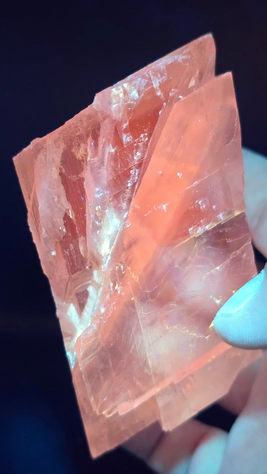 Optical Calcite (Iceland Spar Variety) – Maharashtra, India – UV Reactive – 1.02 lbs